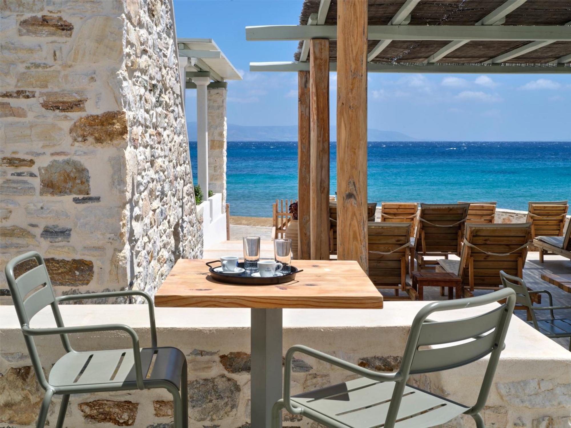 Magoo Suites Logaras Exterior photo