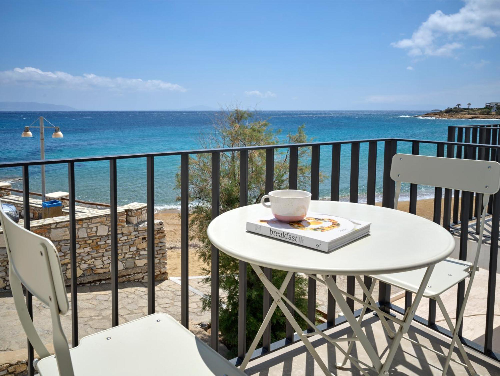 Magoo Suites Logaras Exterior photo