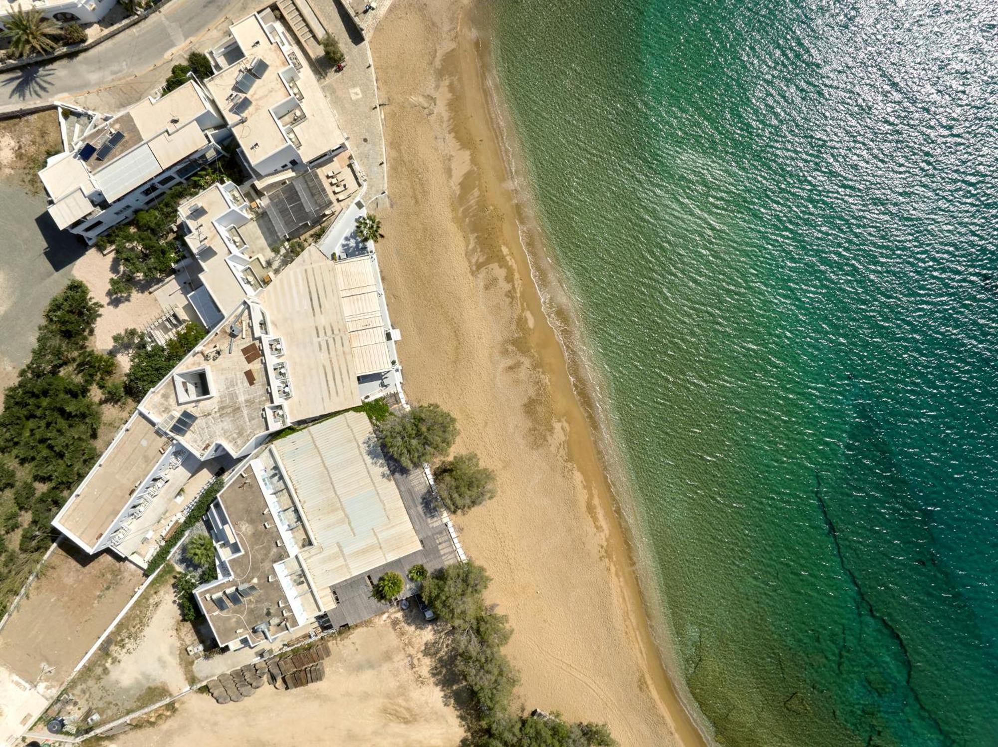 Magoo Suites Logaras Exterior photo